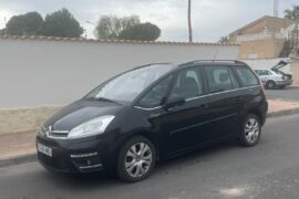 direct car rental quesada large car