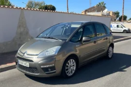 Direct Car Rental Quesada Large car