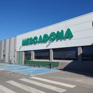 Where to Do Your Big Holiday Food Shop in & Around Quesada